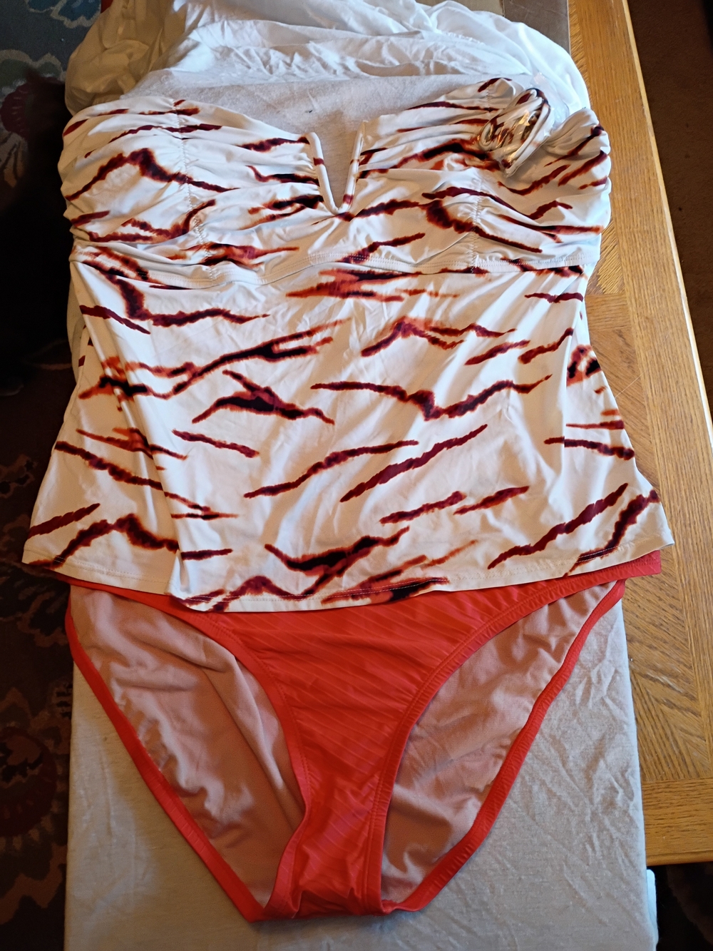 XXL - Mynah White tiger Tankini Top with Coral Bikini Bottom